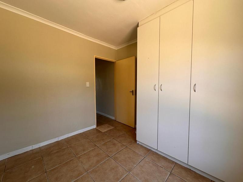 To Let 2 Bedroom Property for Rent in Gordons Bay Western Cape